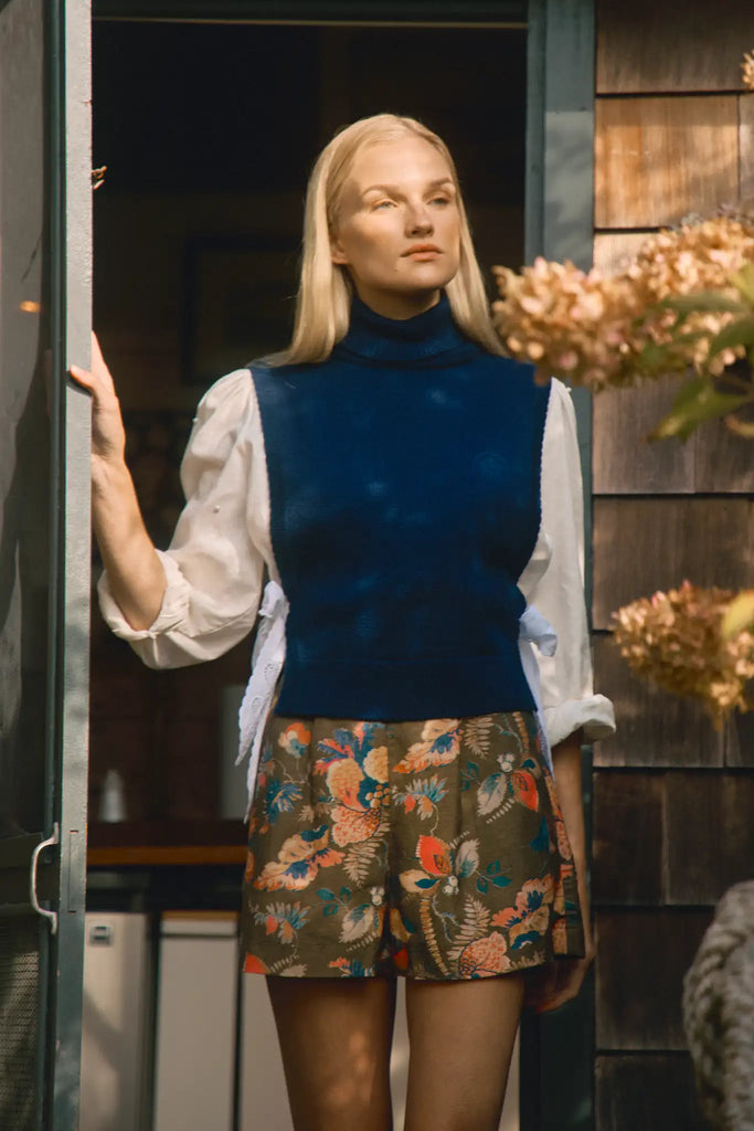 The Ashton Short are linen with a tailored banded waist and front pleats.